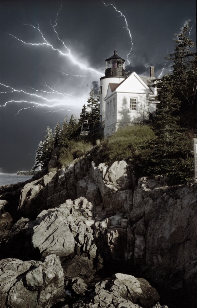 Maine Lighthouse_orginal.jpg