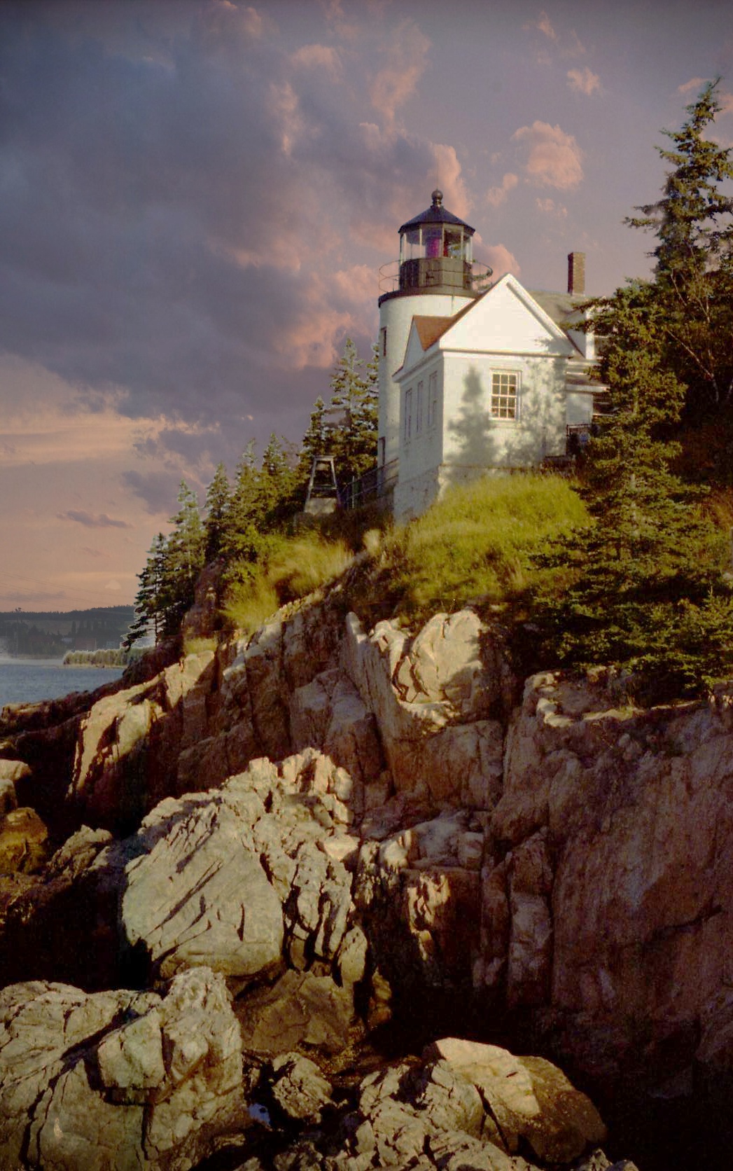 Maine Lighthouse_se.jpg